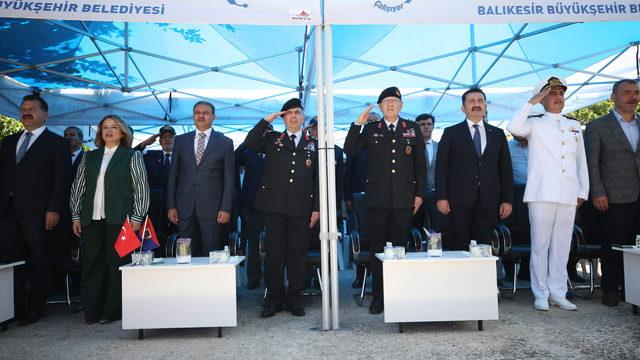 Balıkesir'de yapımı tamamlanan üç jandarma karakolu hizmete açıldı