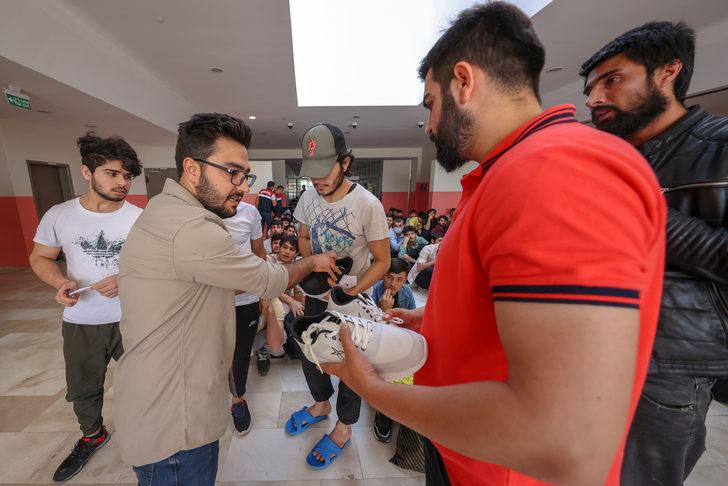 Van'da 408 düzensiz göçmenin uçakla ülkelerine gönderilmesine başlandı G2