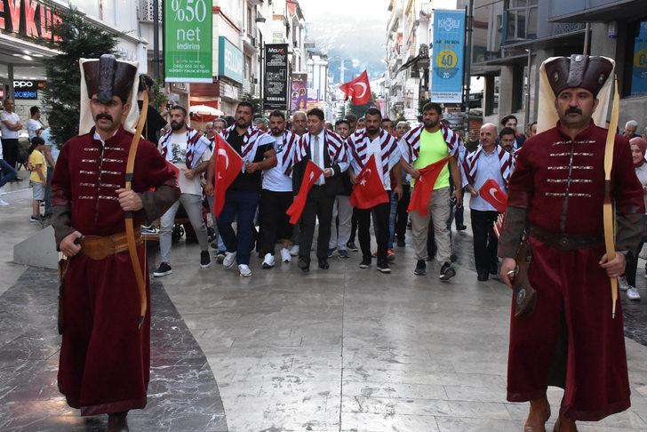 "Altınordu Yağlı Güreşleri" kapsamında kortej yürüyüşü yapıldı G1