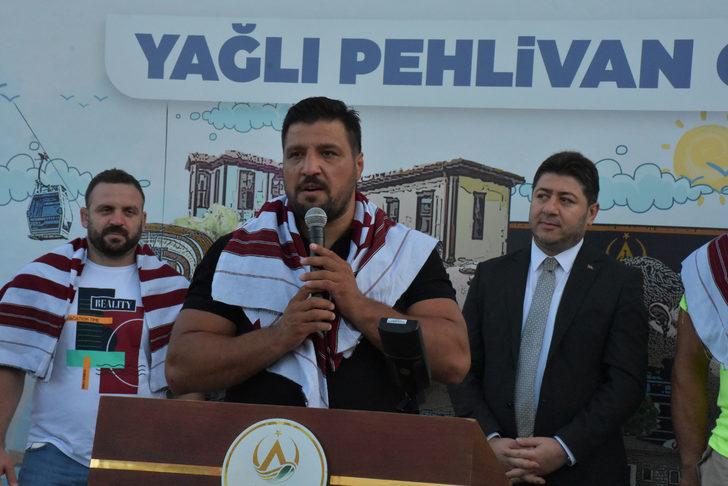 "Altınordu Yağlı Güreşleri" kapsamında kortej yürüyüşü yapıldı G5