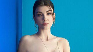 Kuzey Yıldızı İlk Aşk'ın Yıldız'ı Aslıhan Güner'den mini elbiseli poz! 