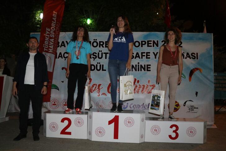 Çankırı'da yamaç paraşütü mesafe yarışması sona erdi G3