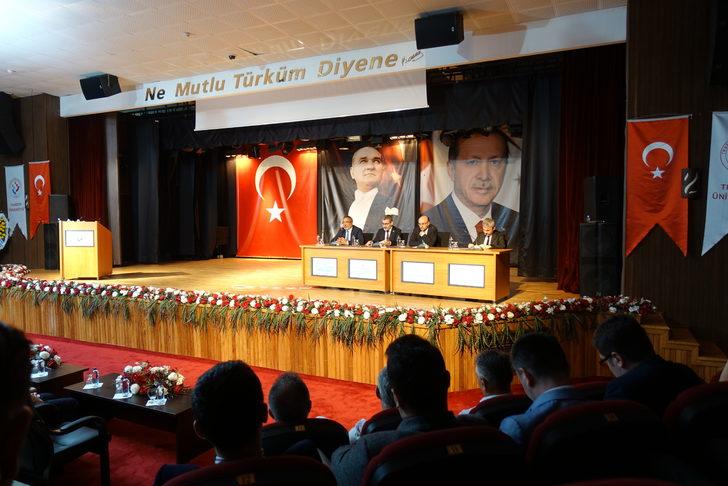 Trabzon'da "İnsan Hakları Boyutuyla 15 Temmuz" konulu panel ve sergi düzenlendi G2