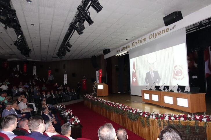 Trabzon'da "İnsan Hakları Boyutuyla 15 Temmuz" konulu panel ve sergi düzenlendi G4