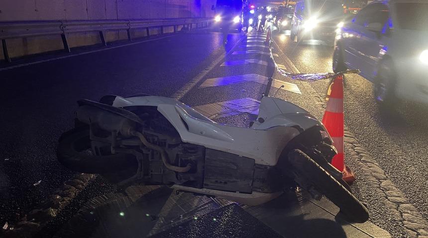 İstanbul’da otomobille çarpışan motosikletin sürücüsü hayatını kaybetti