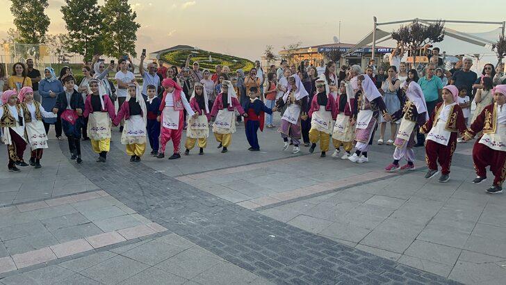 Yürüyen Köşk Çocuk Festivali sona erdi G3