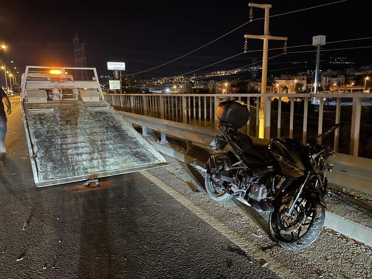 İzmir'de kamyona çarpan motosikletin sürücüsü öldü G2