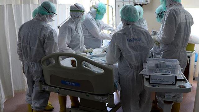 Koronavirüs vakalarında artış yaşanıyor! Bilim Kurulu üyesi açıkladı, geri dönüyor