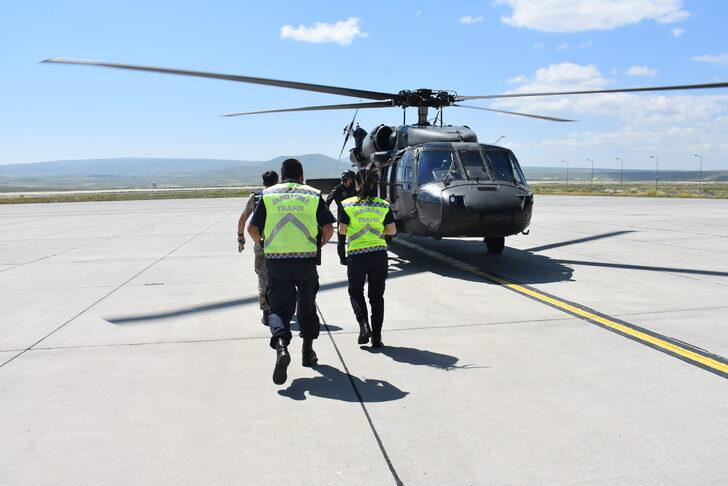 Kars'ta Kurban Bayramı trafiği helikopterle denetlendi G3