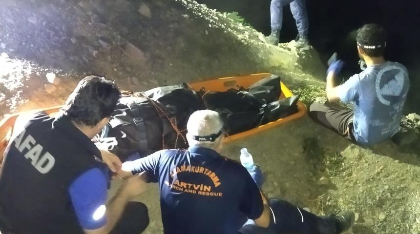 Artvin'de ATV'nin uçuruma yuvarlandığı kazada karı koca öldü