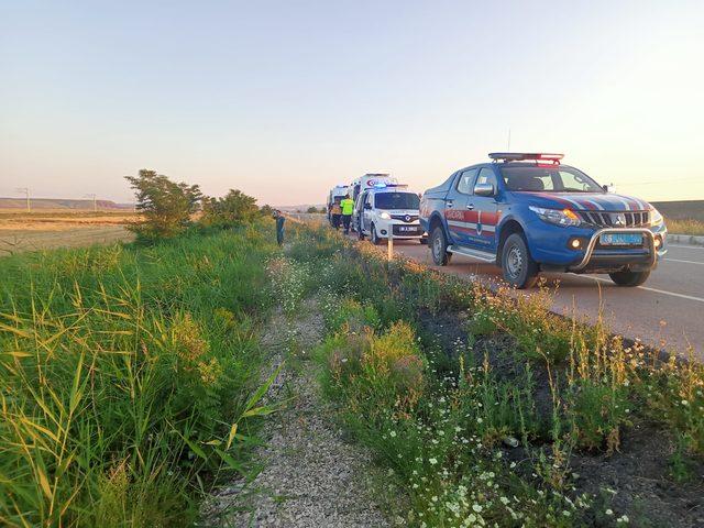 Yozgat'ta devrilen otomobildeki 5 kişi yaralandı