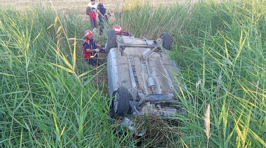 Yozgat'ta devrilen otomobildeki 5 kişi yaralandı
