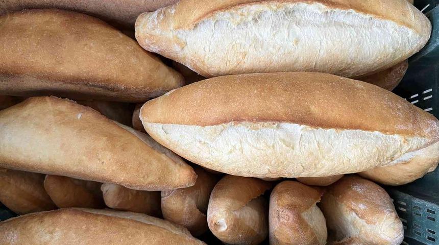 İstanbul’da ekmek 4 lira oldu! Fırıncılardan açıklama geldi: 'Vatandaşlar zamlara alıştı'