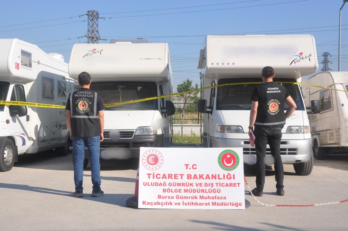 Bursa'da 4 ka&ccedil;ak motokaravana el konuldu
