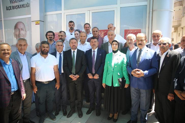 CHP Genel Başkan Yardımcısı Ağbaba, Malatya'da bayramlaşma programına katıldı G2