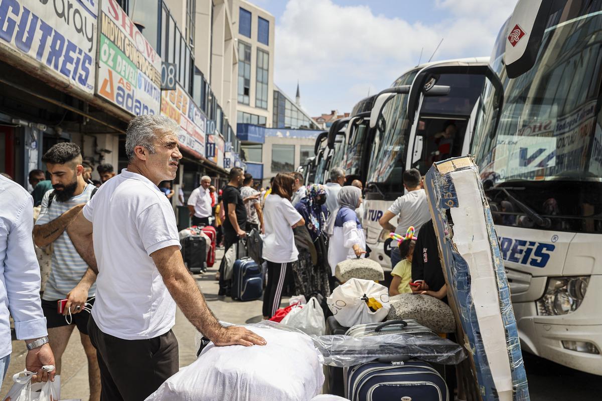 15 Temmuz Demokrasi Otogarı'nda bayram hareketliliği