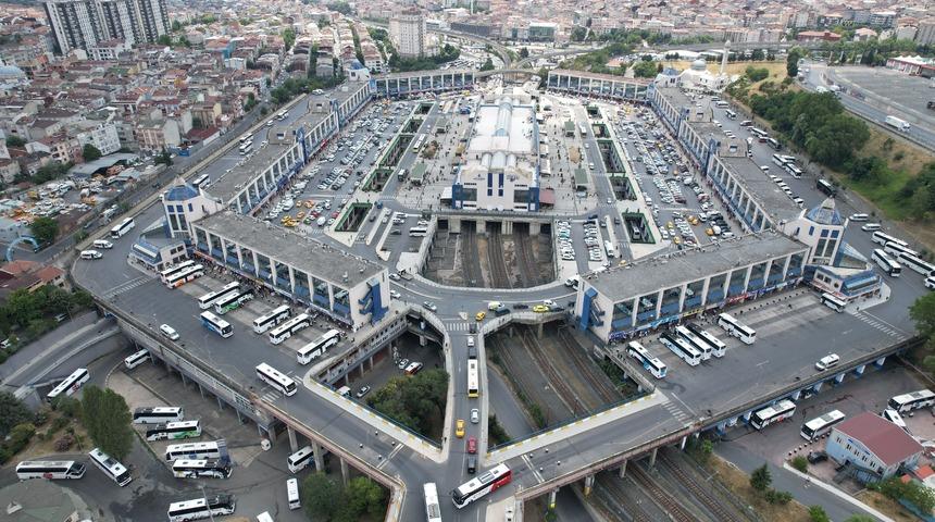 Vatandaşlar otogara akın etti! Bilet bulamadılar