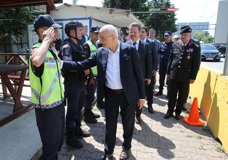 İçişleri Bakan Yardımcısı Erdil, Giresun'da trafik denetimine katıldı: G5