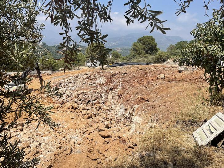 Antalya'da inşaat kazısı sırasında sarkıt ve dikitlerin olduğu mağara bulundu G2