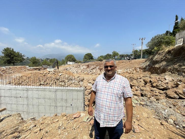 Antalya'da inşaat kazısı sırasında sarkıt ve dikitlerin olduğu mağara bulundu G3