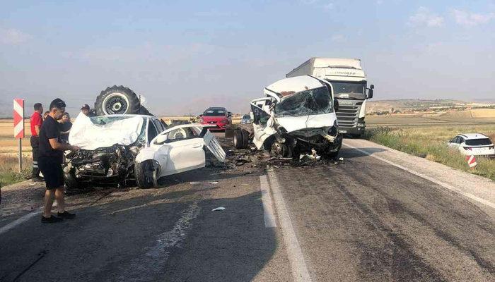 Bayram öncesi korkunç kaza! Yol savaş alanına döndü: 2 ölü, 1 ağır yaralı