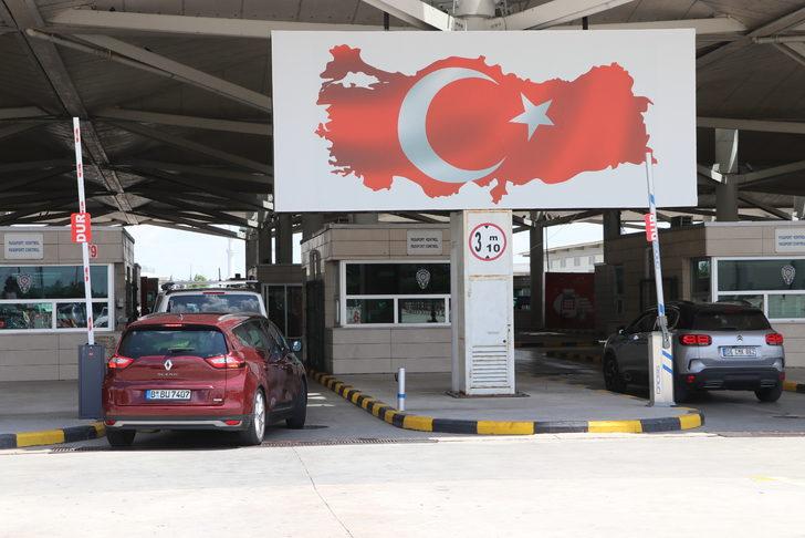 Kapıkule Sınır Kapısı'nda bayram yoğunluğu yaşanıyor G1
