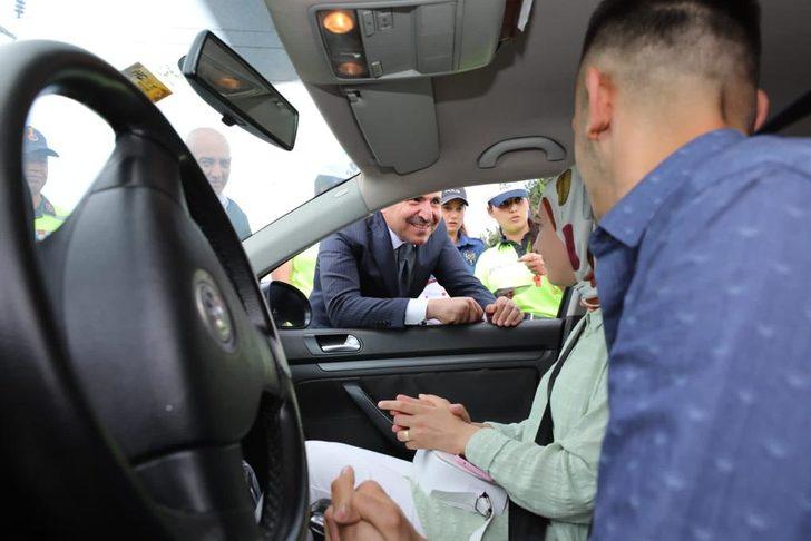 Düzce Valisi Atay, Bolu Dağı'nda bayram trafiğini denetledi G2