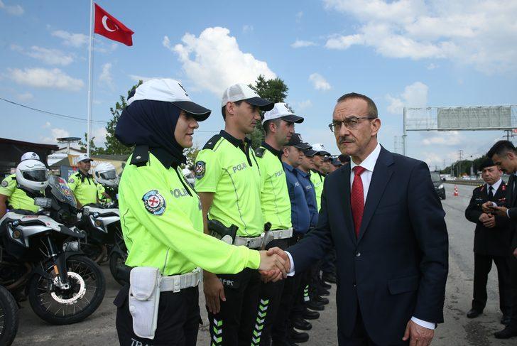 Kocaeli Valisi Yavuz, emniyet kemeri denetiminde sürücüleri uyardı G2