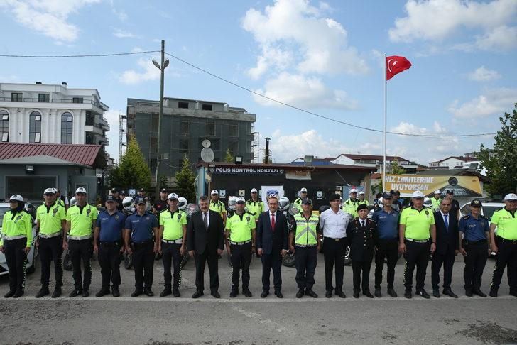 Kocaeli Valisi Yavuz, emniyet kemeri denetiminde sürücüleri uyardı G3