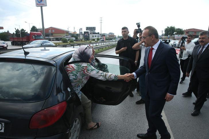 Kocaeli Valisi Yavuz, emniyet kemeri denetiminde sürücüleri uyardı G4