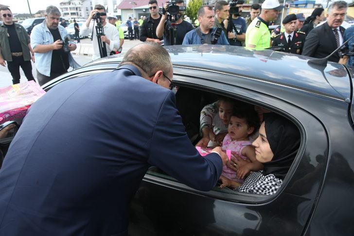Kocaeli Valisi Yavuz, emniyet kemeri denetiminde sürücüleri uyardı G5
