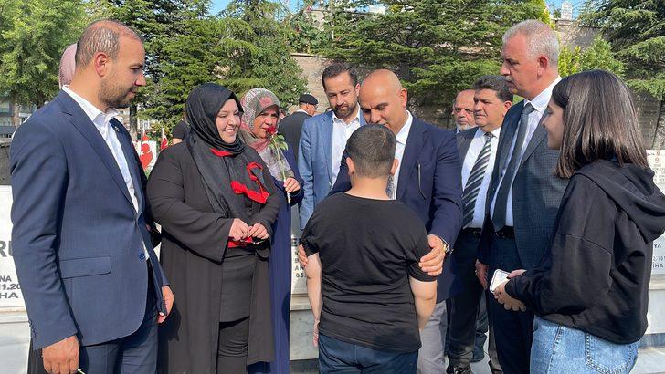 Niğde'de Kurban Bayramı arifesinde şehitlik ziyaret edildi G5