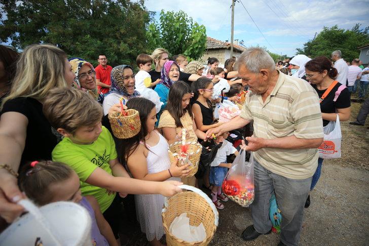Kırklareli'nde "şeker toplama" geleneği yaşatılıyor G3