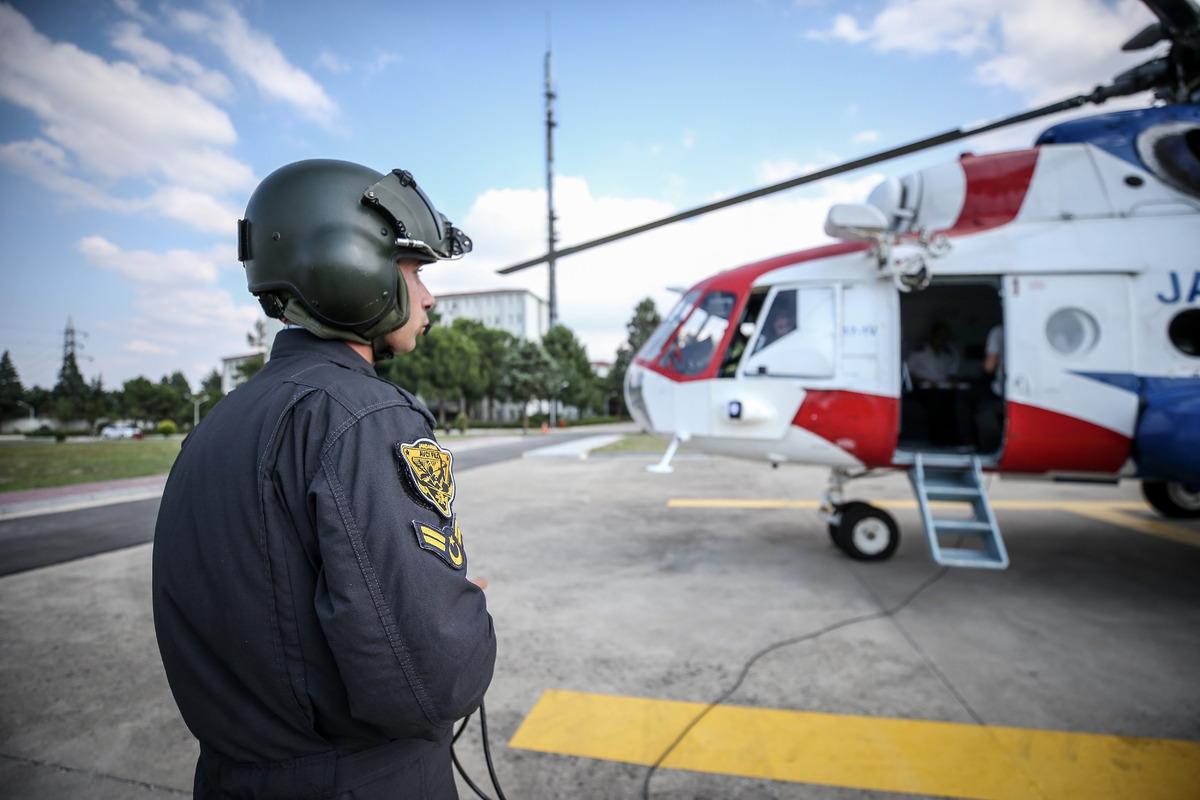 Bursa'da jandarma helikopter destekli trafik denetimi yaptı