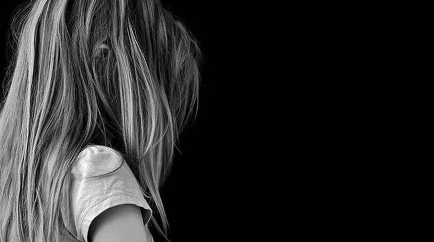 Samsun'da iğrenç olay! Çocuk istismarı görüntüleri paylaştığı iddia edilen öğretmen tutuklandı