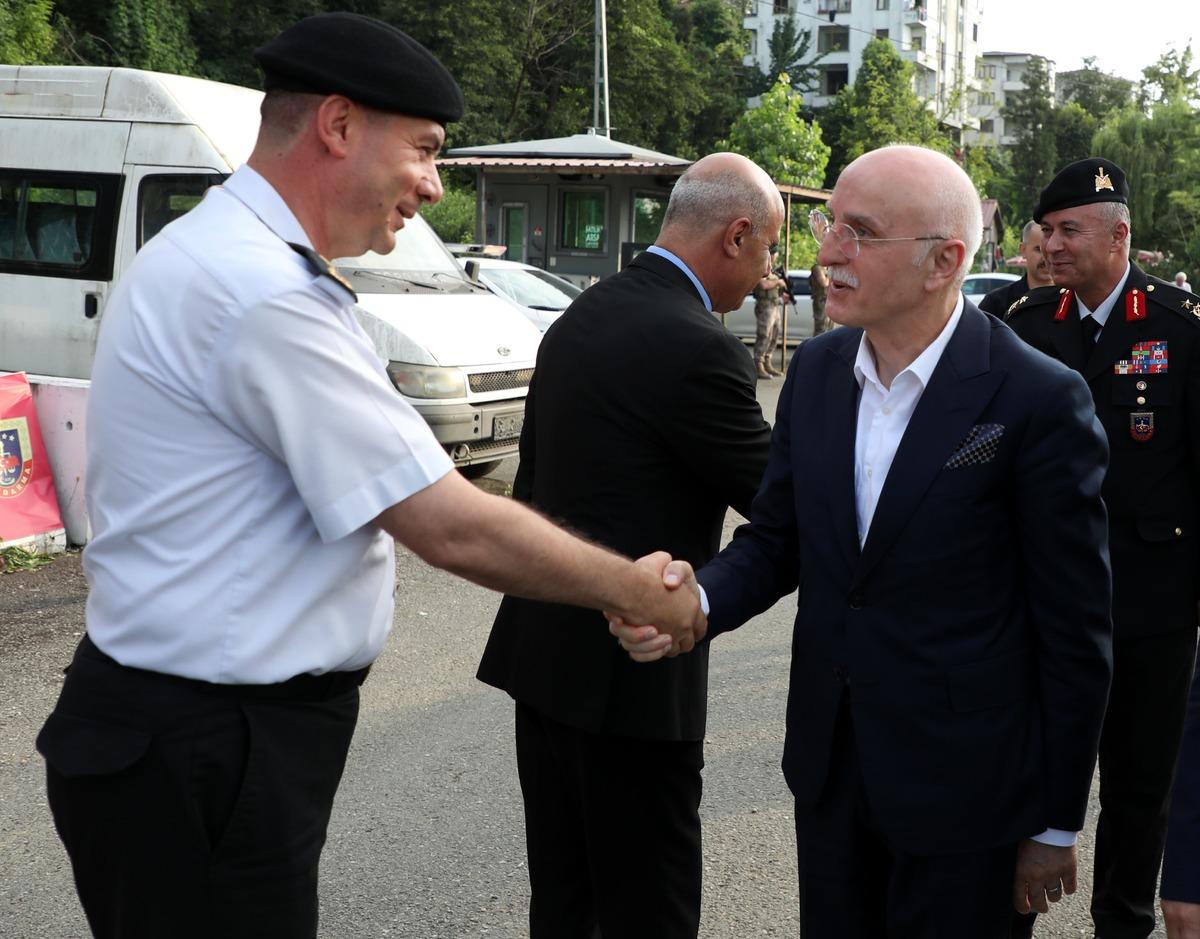 İ&ccedil;işleri Bakan Yardımcısı Erdil, Rize'de trafik uygulamasına katıldı
