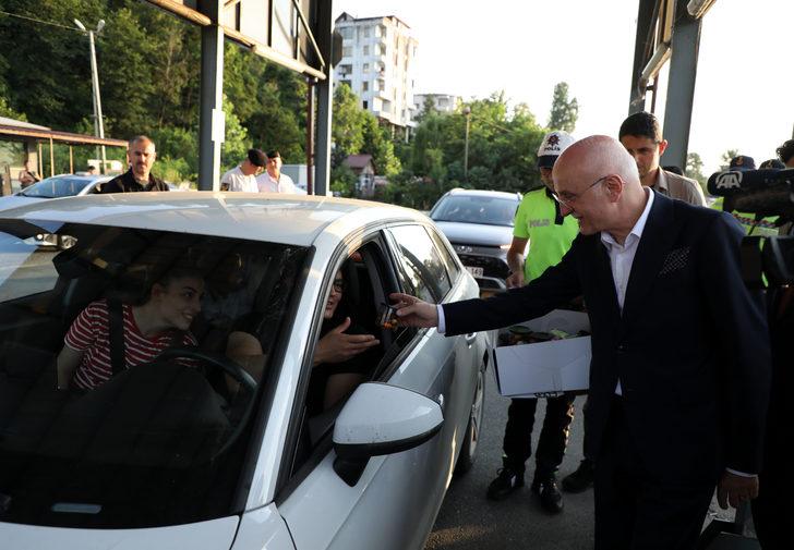 İçişleri Bakan Yardımcısı Erdil, Rize'de trafik uygulamasına katıldı G3