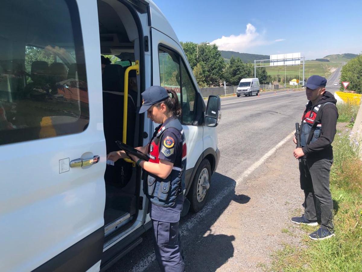 Erzurum, Ardahan, Kars ve Ağrı&rsquo;da bayram &ouml;ncesi trafik denetimi yapıldı