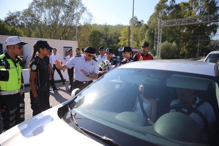 Jandarma Genel Komutan Yardımcısı Çitil, Muğla'da trafik denetimlerine katıldı G3