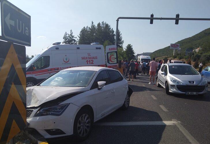 Muğla'da zincirleme trafik kazasında 2 kişi öldü, 4 kişi yaralandı G4