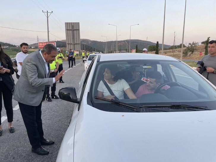 Balıkesir Valisi Şıldak, bayram öncesi trafik denetimine katıldı G2