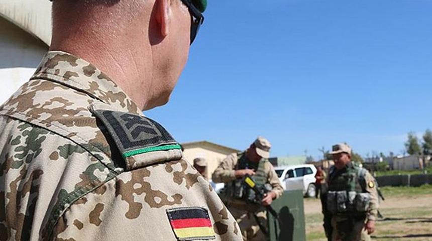 Almanya'dan dikkat çeken karar! 10 yıl sonra asker gönderecekler
