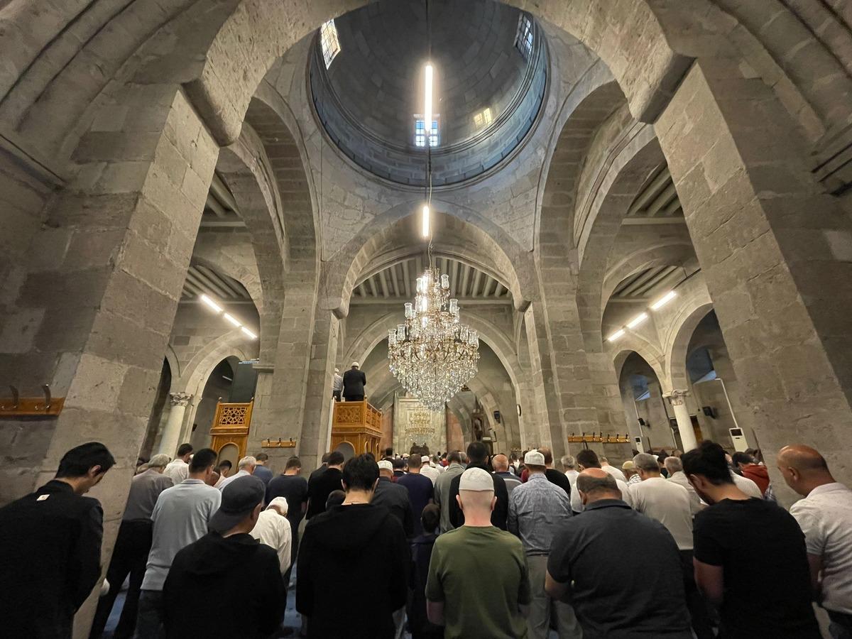 İ&ccedil; Anadolu'daki camilerde Kurban Bayramı namazı kılındı