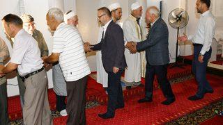 AK Parti Grup Başkanvekili Turan, bayram namazını Lapseki'de kıldı: