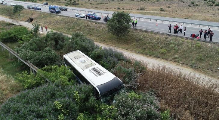 Çanakkale'de yoldan çıkan yolcu otobüsündeki 7 kişi yaralandı G2