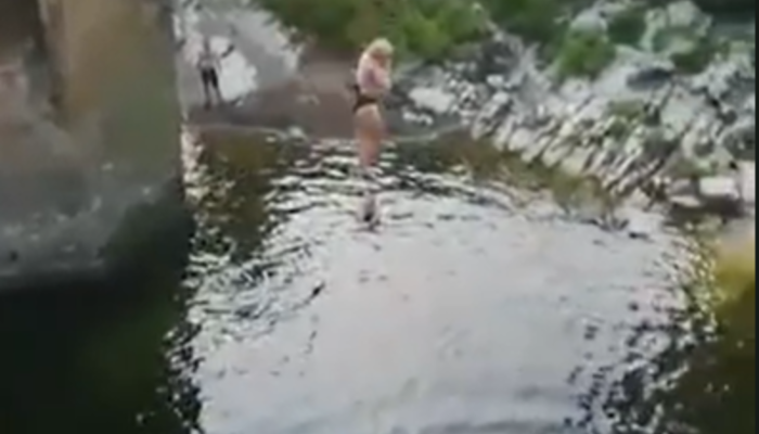 Dehşet anları kamerada! 22 yaşındaki kadın 15 metreden suya atladı, hayatı bir anda değişti