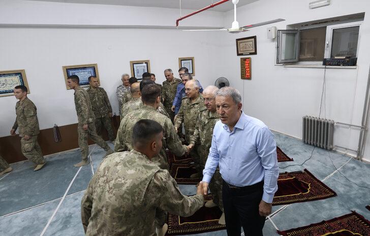 Milli Savunma Bakanı Akar ve komutanlar Dağlıca'da incelemelerde bulundu G2