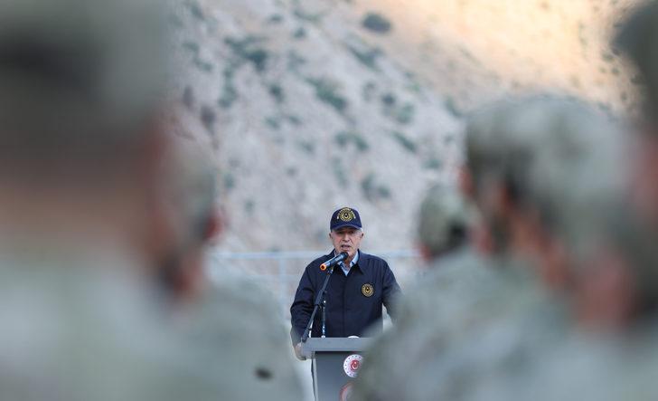 Milli Savunma Bakanı Akar ve komutanlar Dağlıca'da incelemelerde bulundu G4