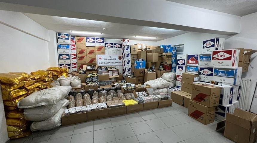 Bursa'da kaçak sigara operasyonunda 2 kişi yakalandı