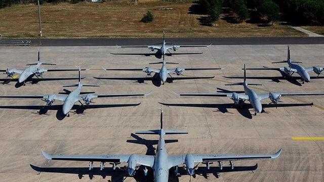 Bayraktar AKINCI filosu bir arada görüntülendi
